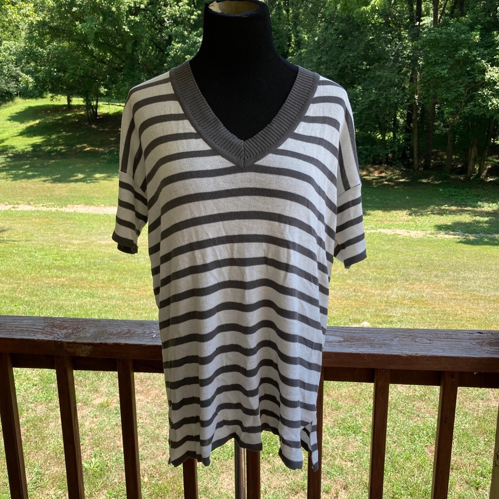 Wishlist boutique knit top size M